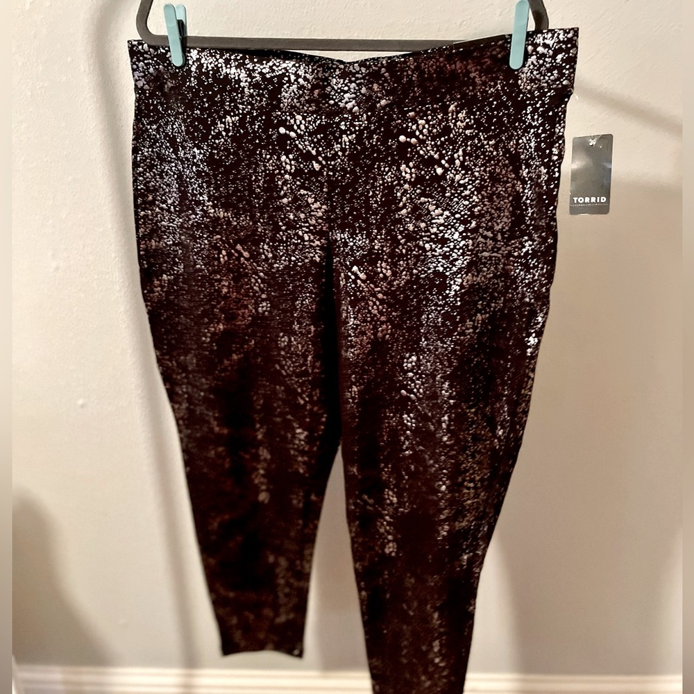 Torrid Black Sprinkle Foil Legging
